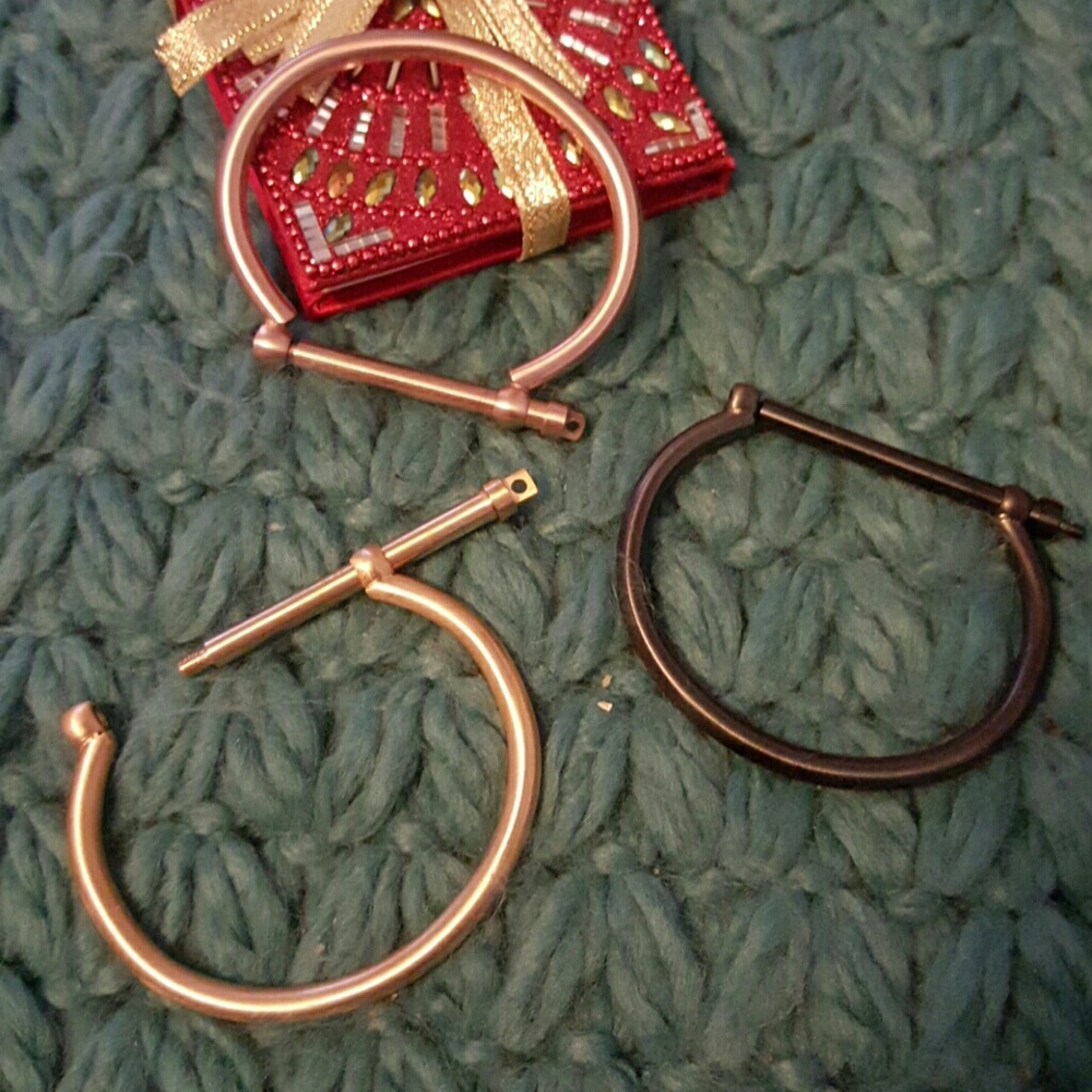 🍃❤THE SCREW BRACELETS (CUFF)❤🍃