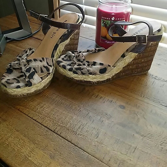 Steve Madden Girl Wedges - Picture 3 of 6