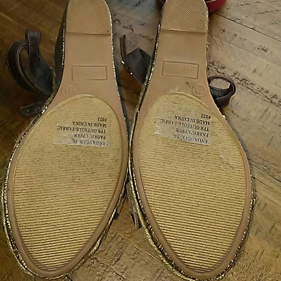 Steve Madden Girl Wedges - Picture 6 of 6