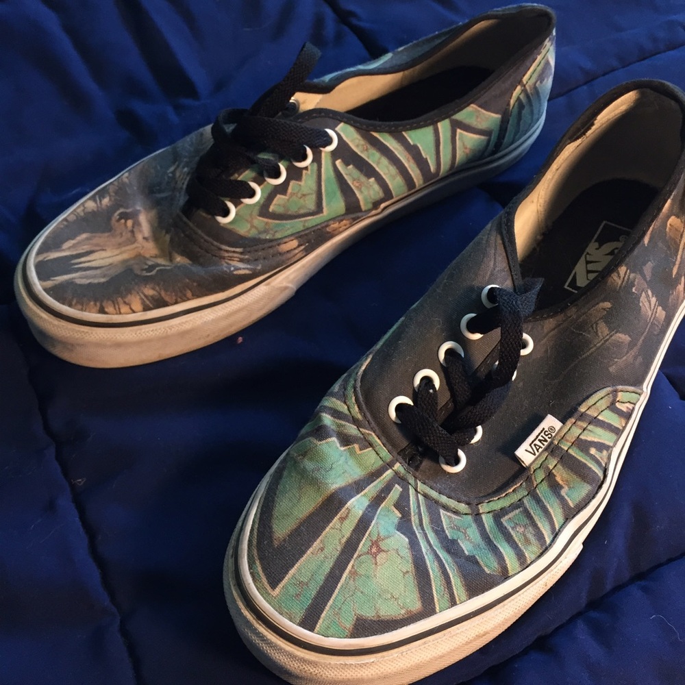 Unique/Rare Turquoise and Bull Skull Print Vans