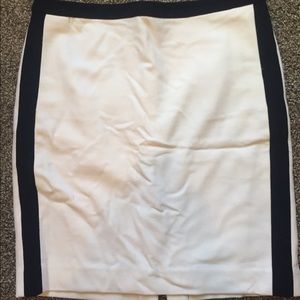 Sliming Pencil Skirt