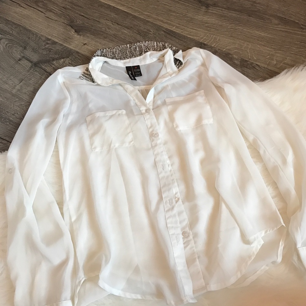 Off white flowy top