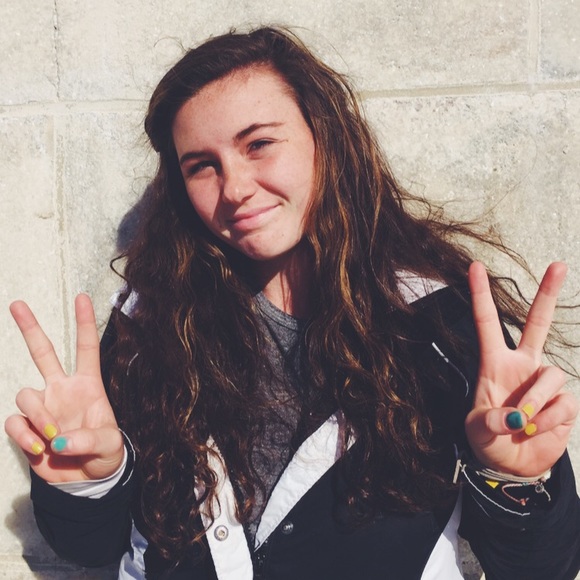 Meet your Posher, Heather - Picture 1 of 1