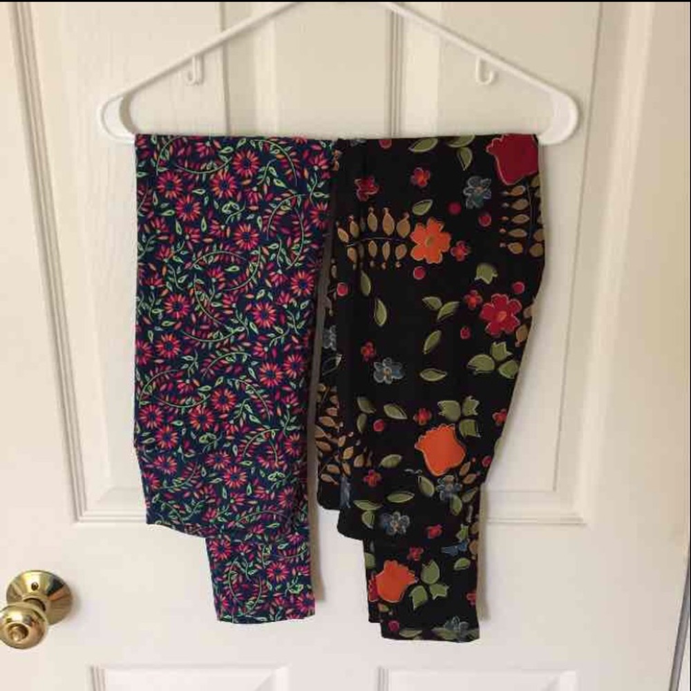 Set of brand new LuLaRoe floral OS leggings