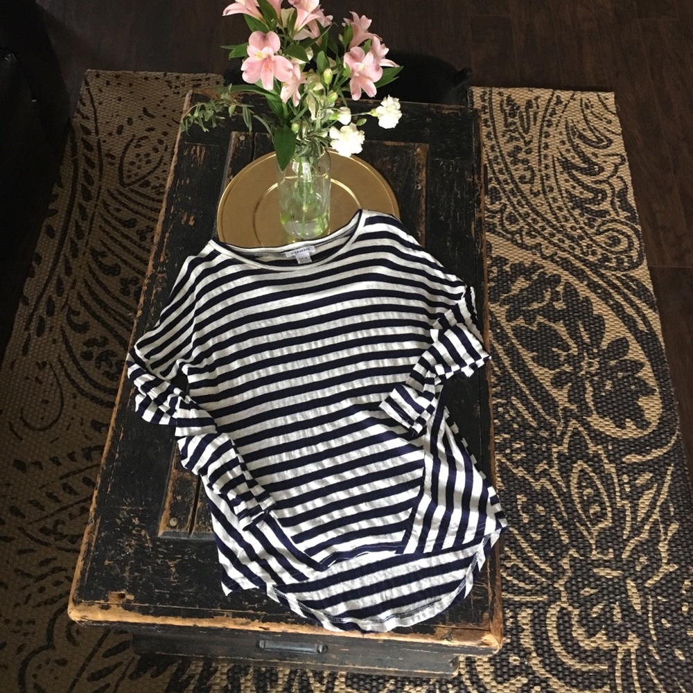 White and navy striped linen top