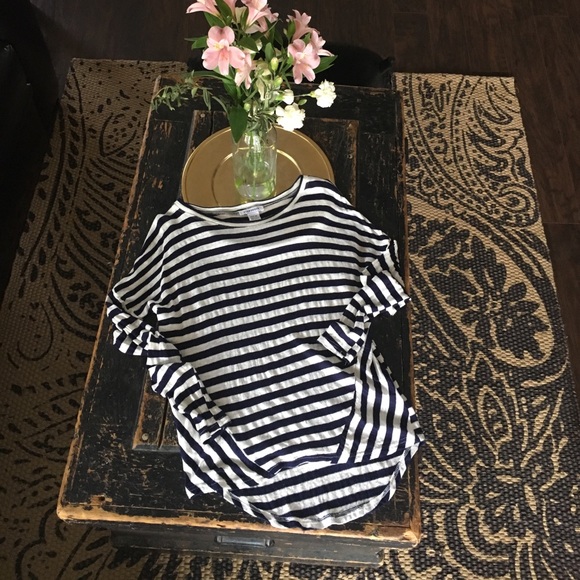 White and navy striped linen top - Picture 1 of 4