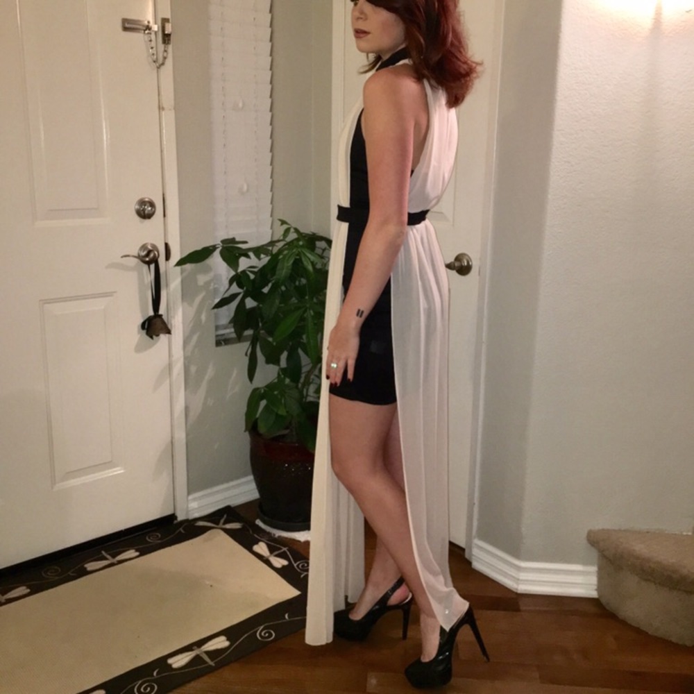 stunning floor length dress 💅🏼