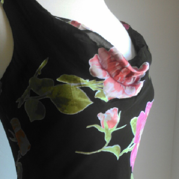 Sold-Cache Boho Fringe Floral top - Picture 4 of 4