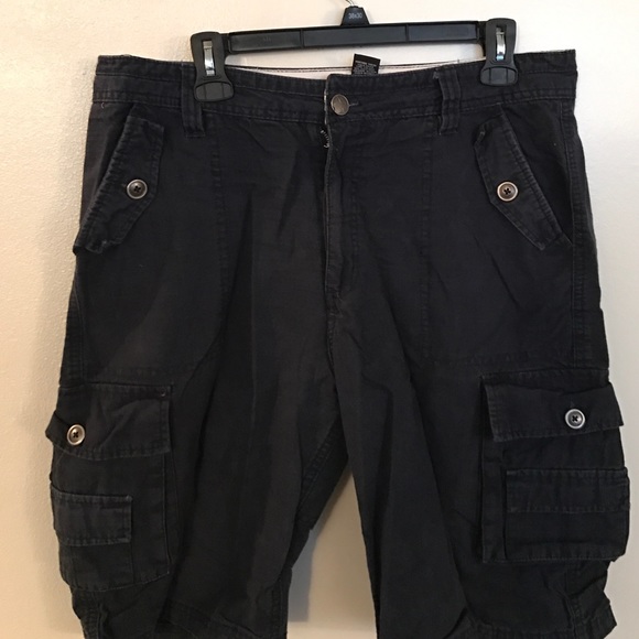 Shorts - Picture 1 of 3