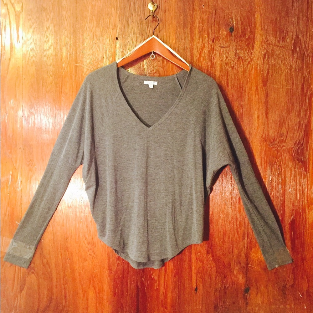 I LOVE H81. Fitted Sleeves, Long Sleeve.