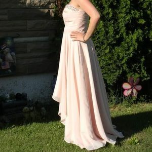 Prom dress, only worn once !