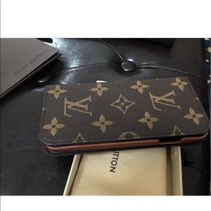 Louis Vuitton iPhone 6 folio case
