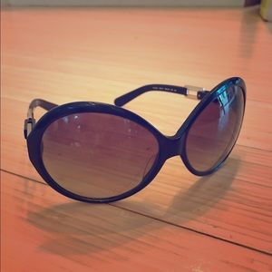 Tory Burch Sunglasses 😎