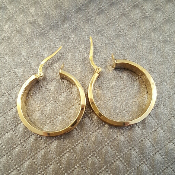 Authentic 14K gold earrings - Picture 4 of 6
