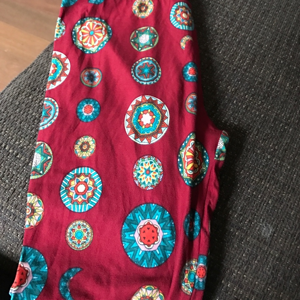 🆕 Lularoe Leggings-OS