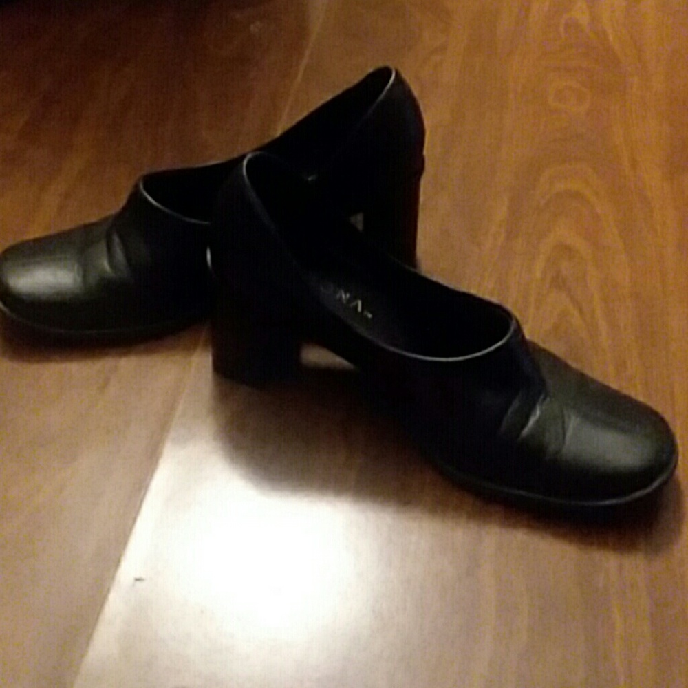 Heels 8.5