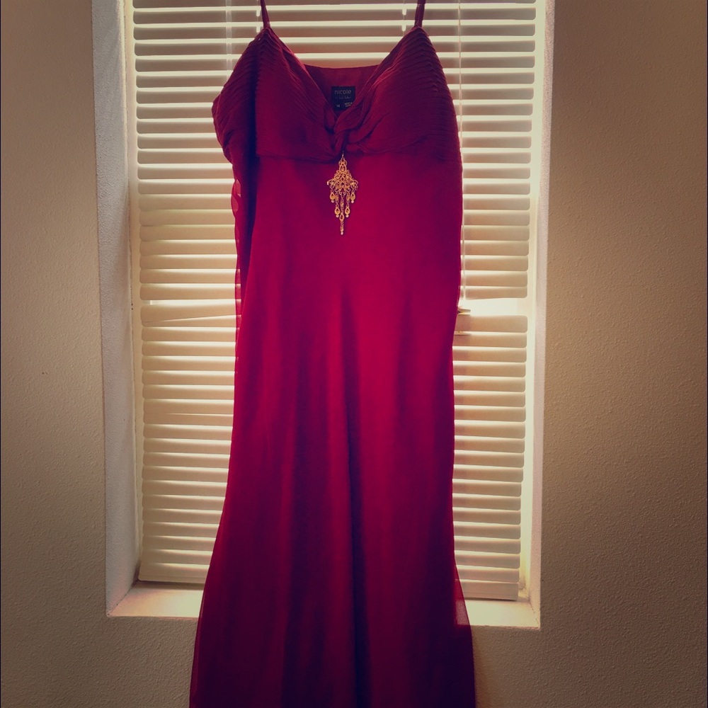 Red Below the Knee Evening Dress Size 14