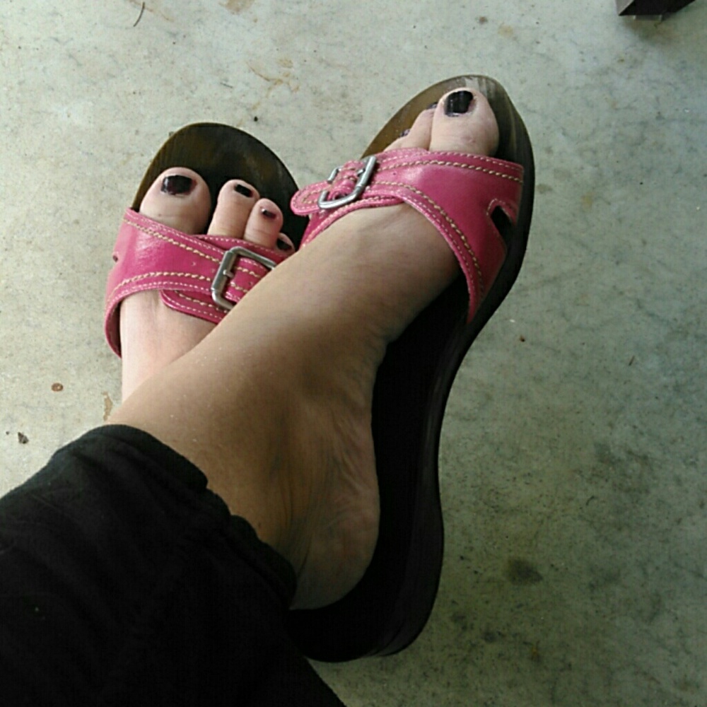 Pink sandals final price #final price #