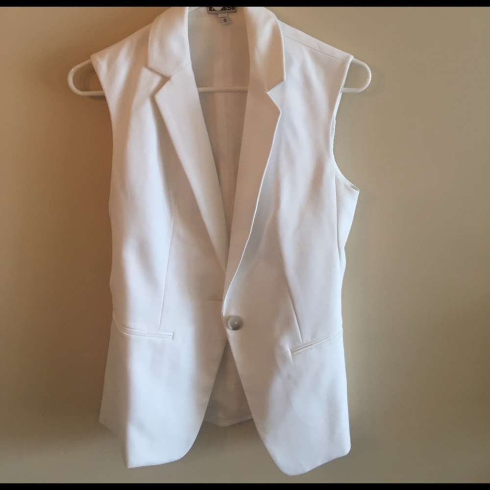Express sleeveless blazer