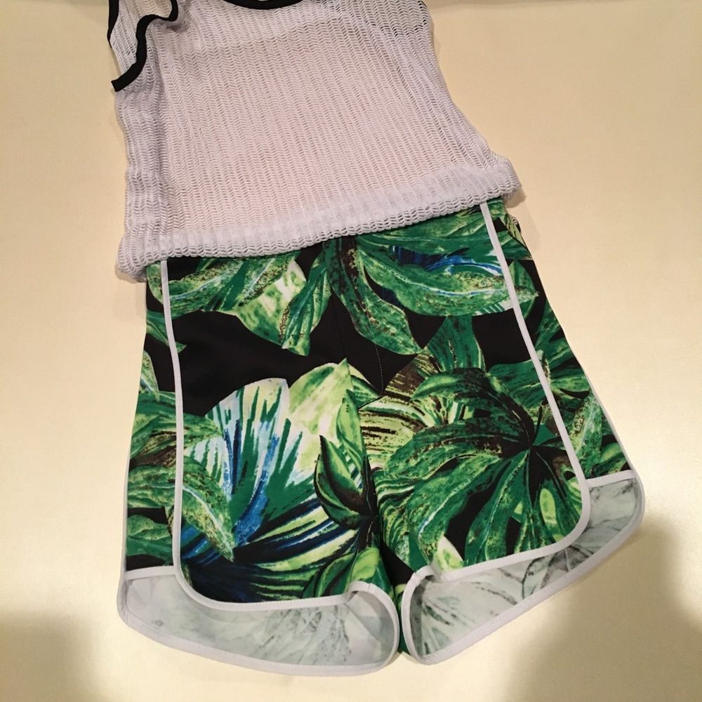 DARAH DAHL Shorts