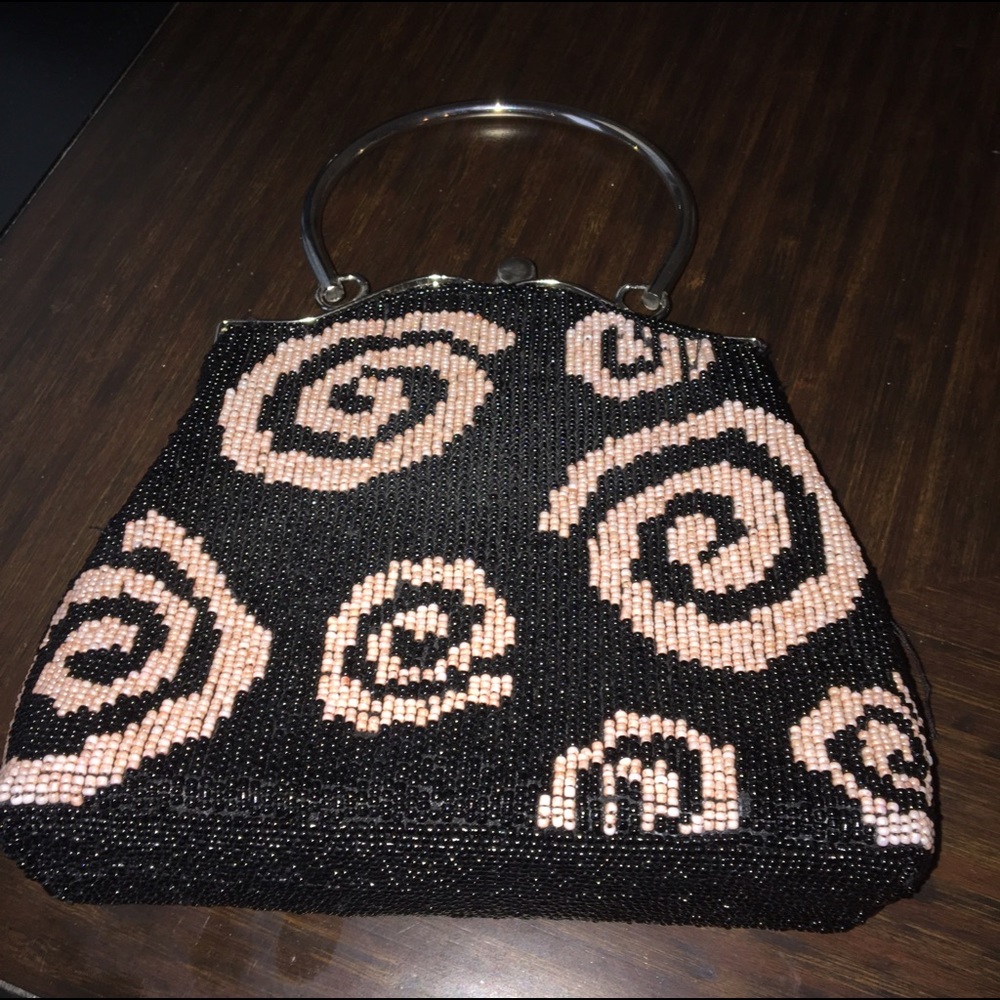 Vintage Evening Bag make me an reasonable offer‼️ - Picture 2 of 3