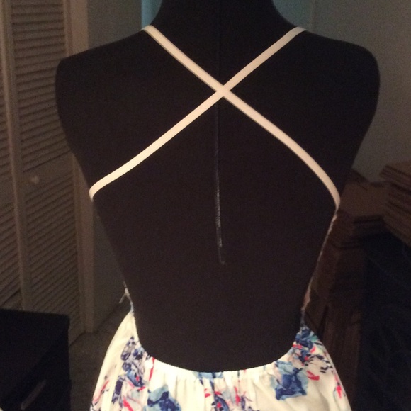 Brand new romper - Picture 2 of 3