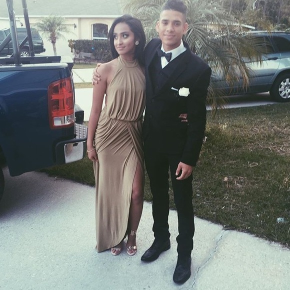 PROM DRESS - Picture 4 of 4