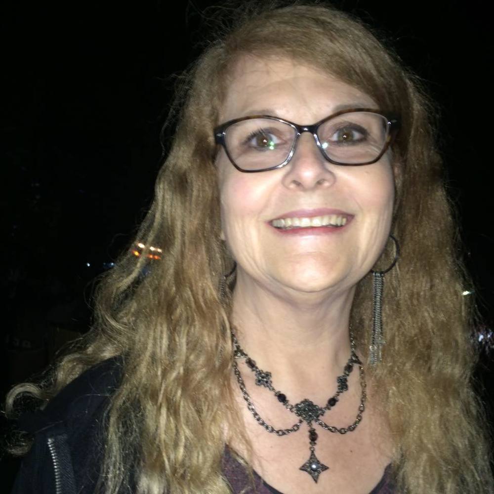 Meet your Posher, Robyn