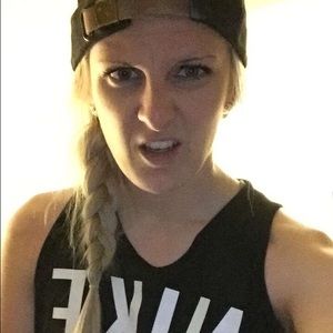 Meet your Posher, Courtney