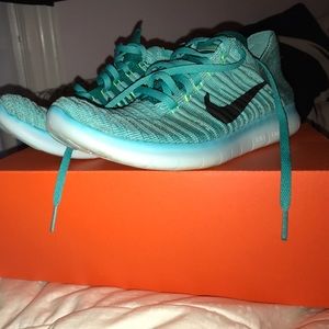 Nike Free RN flyknit