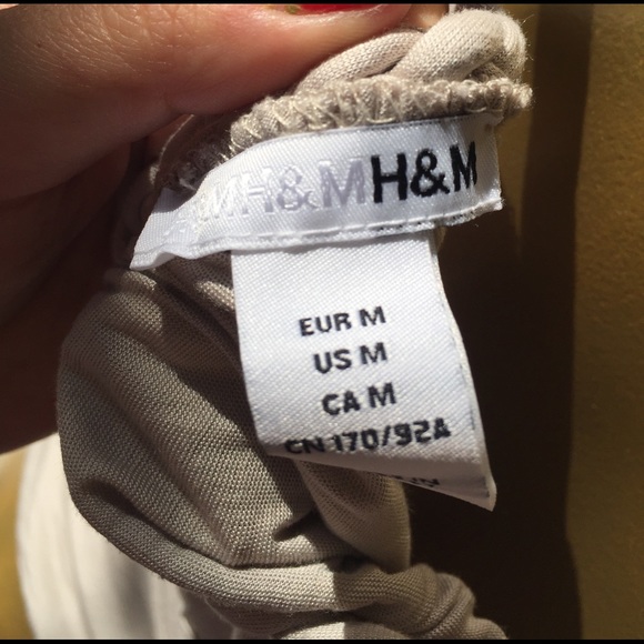 Beige tank top - Picture 3 of 3