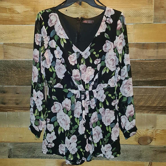 FLORAL BLACK ROMPER - Picture 7 of 7