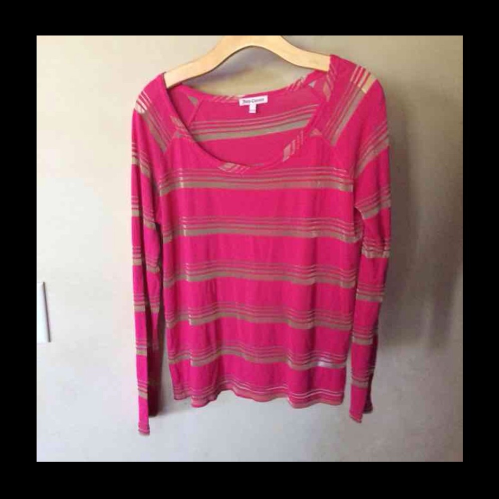 Juiced Couture long sleeve top. Size large