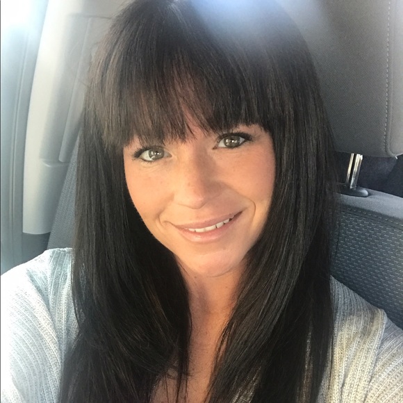 Meet your Posher, Sandra - Picture 1 of 1