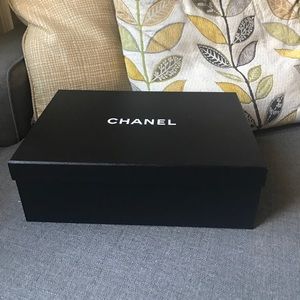 Chanel box