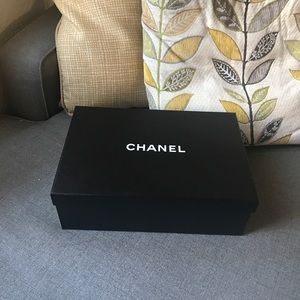 Chanel box