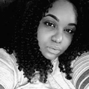 Meet your Posher, Laya