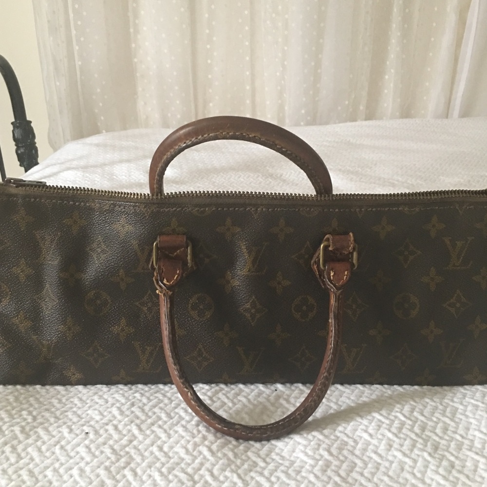 💔SOLD💔Auth. LOUIS VUITTON handle bag—VINTAGE!
