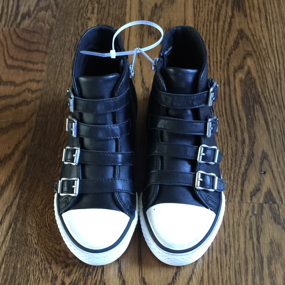 Ash Black Fanta High Tops NWOT