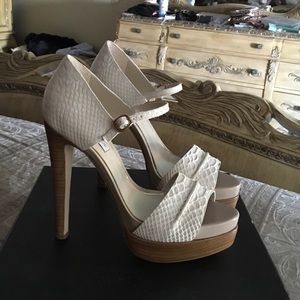 Gorgeous Rachael Zoe heels BRAND NEW