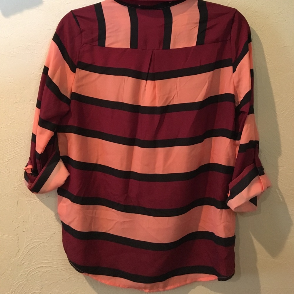 Alice Blue for Stitch Fix top - Picture 3 of 3