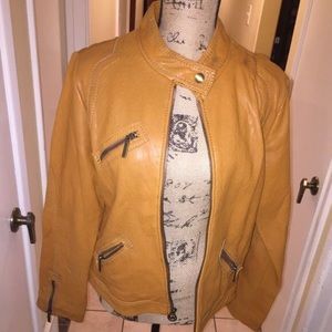 Great conditions only worn twice brand new