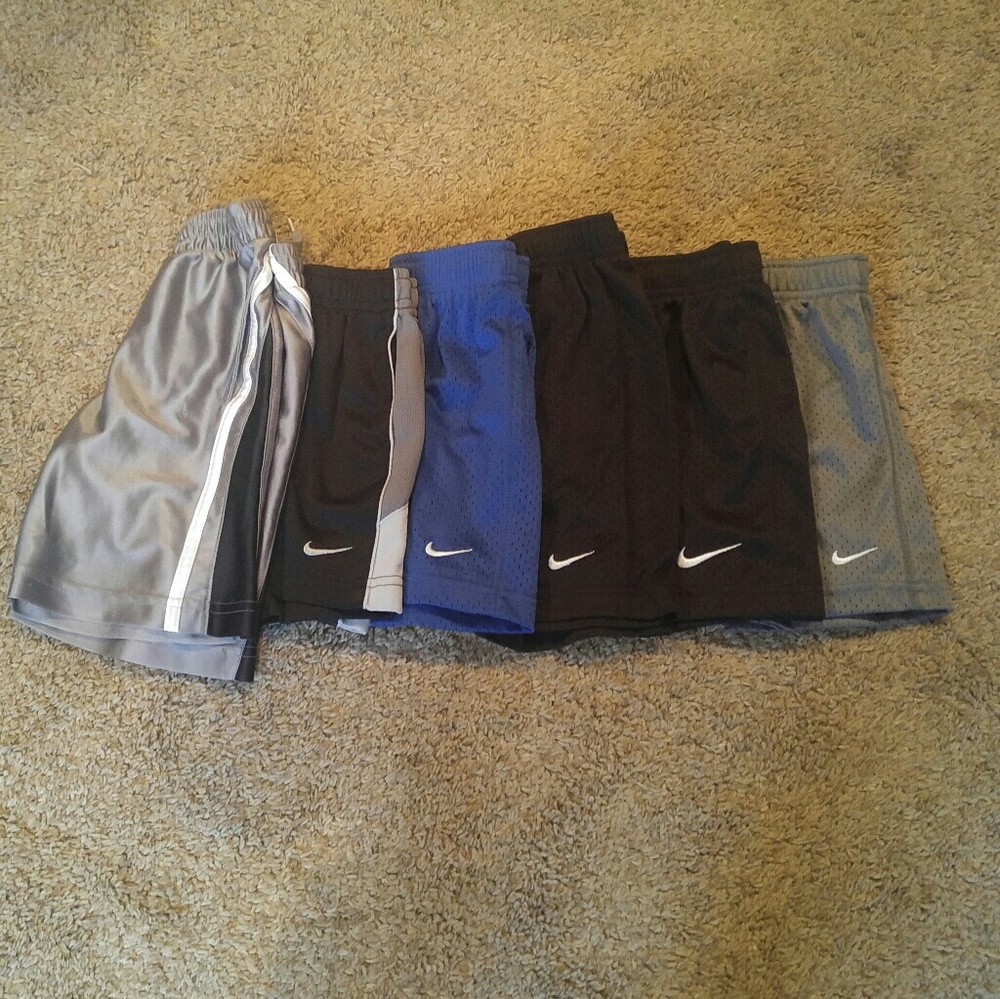 6 pair! Toddler Nike mesh shorts. 4T Boy