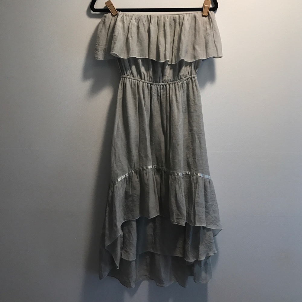 Hi-low strapless dress