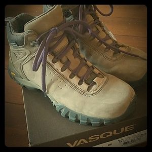 *** SPRING CLOSEOUT SALE!!*** PRICE DROPPED!