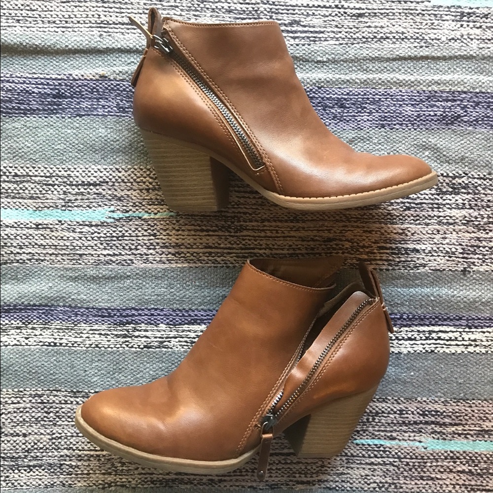dolce vita brown double sided zipper bootie