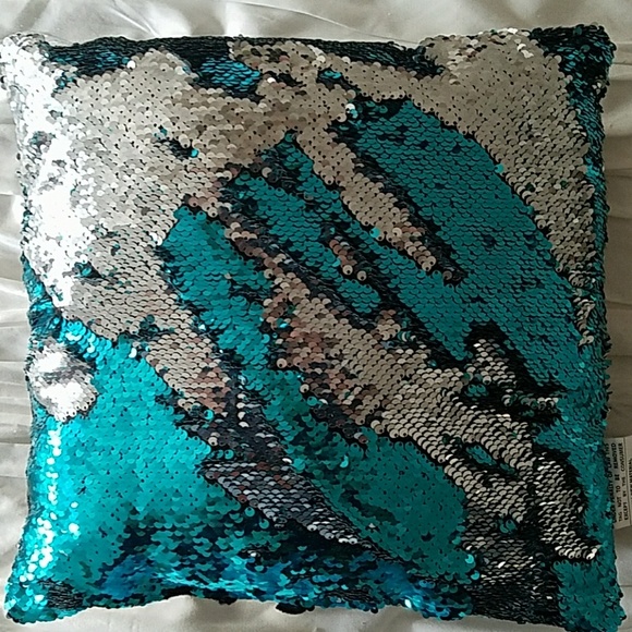 Accessories - MEMORIAL SALE - Color Changing Mermaid Pillow