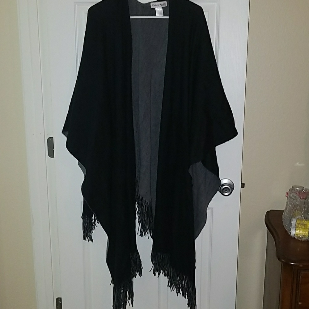 Reversible Black/Grey Shawl