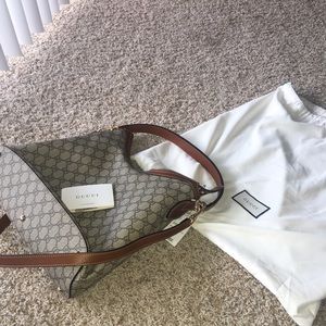 Gucci GG Supreme Large Hobo