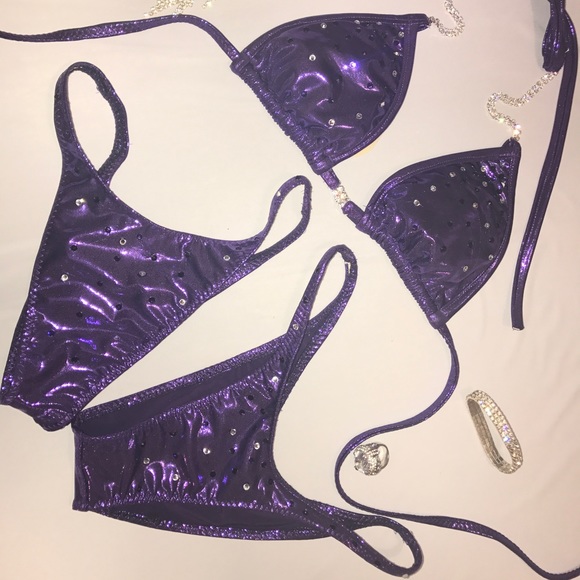 Figure competition suit